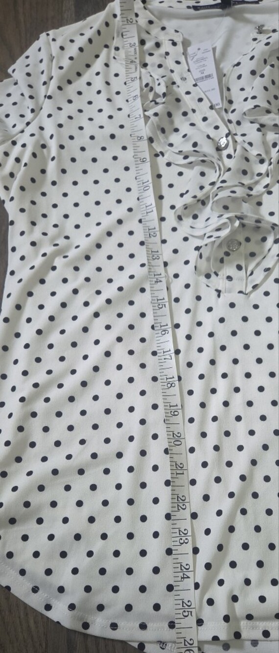 White House Black Market Dotted Ruffle Top Size M, NWT, Ecru/black - Picture 9 of 10